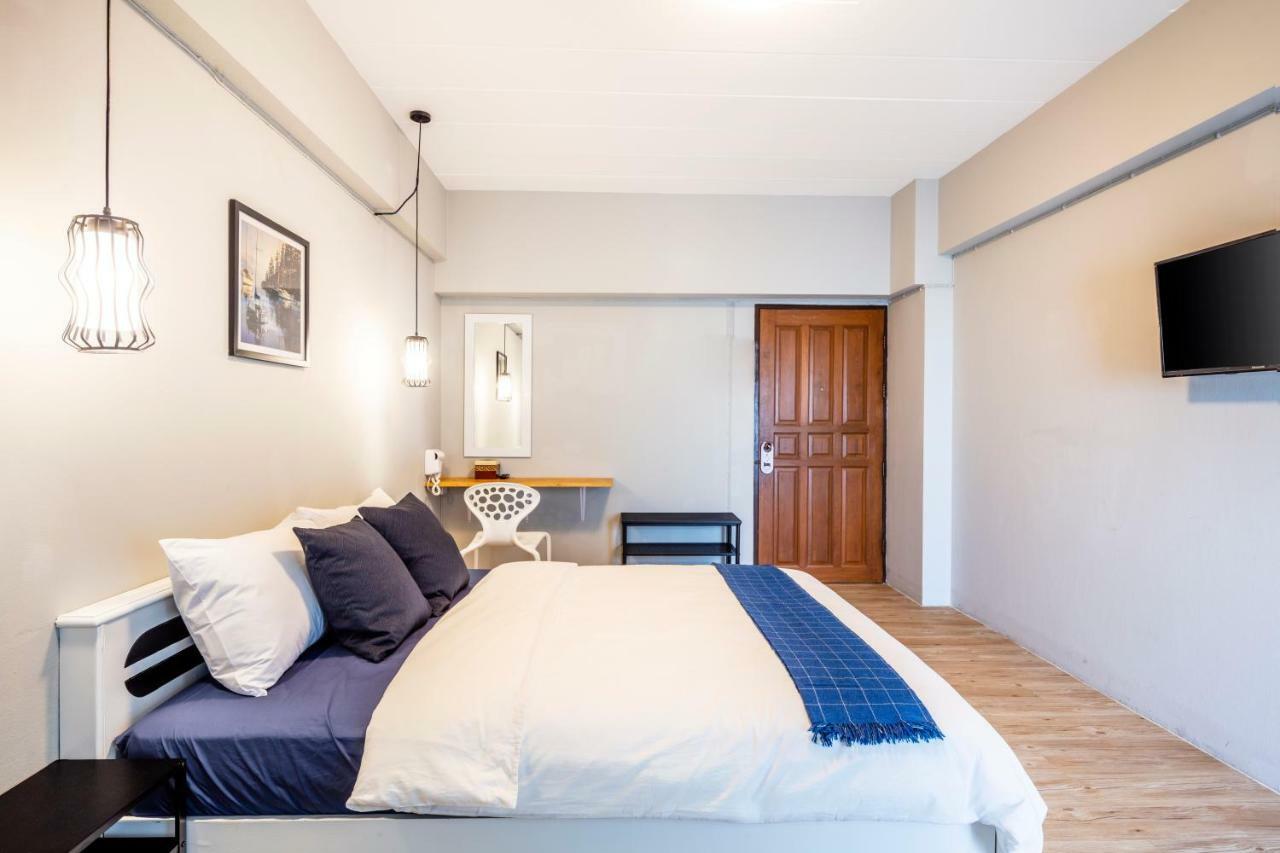 Penyos Service Apartment Banguecoque Exterior foto